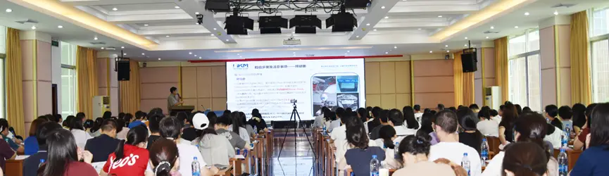 学员跨机构探讨技术难点，构建行业协同创新生态圈